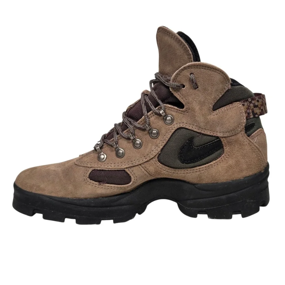 Vintage Nike ACG Air Hiking Boots 90s Mens 8.5 Brown Suede Camo Gorpcore Vtg